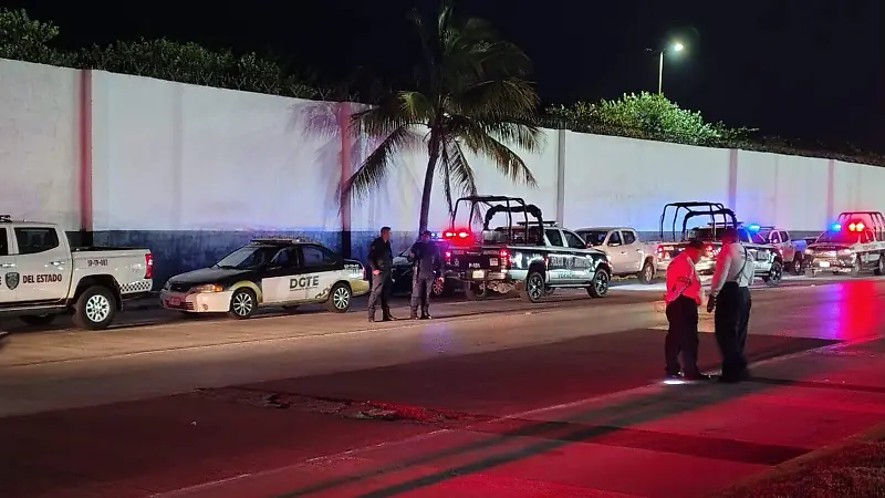 Volcadura de camión urbano en el puerto de Veracruz